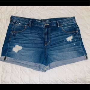 Mossimo Boyfriend Midi Denim Shorts
